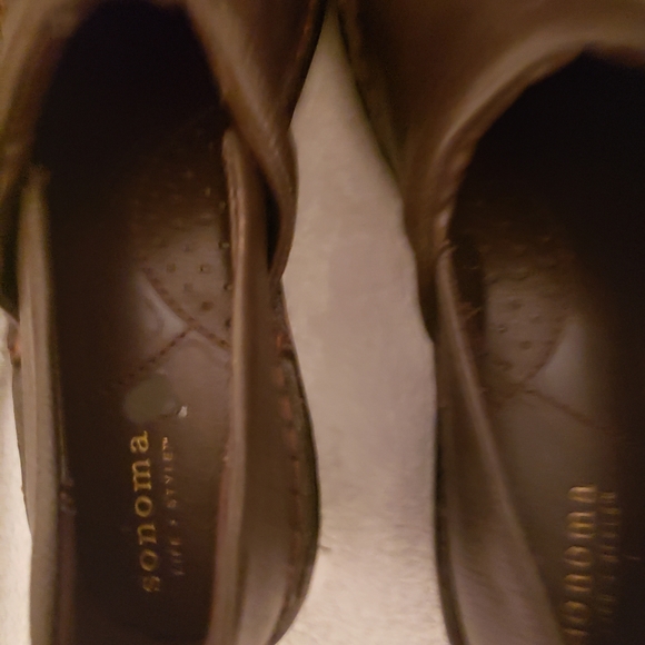 Shoes - Picture 5 of 5